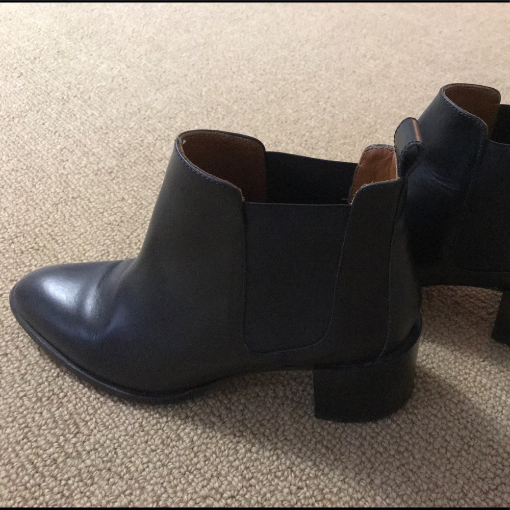 Everlane chelsea boot